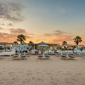 https://appartamenti-sulla-spiaggia-al-poetto.in-sardinia.net