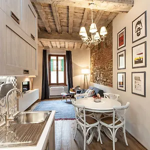 Apartment Boheme By Mamo, Florence