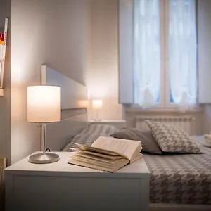 Apartment Novella White, Florence
